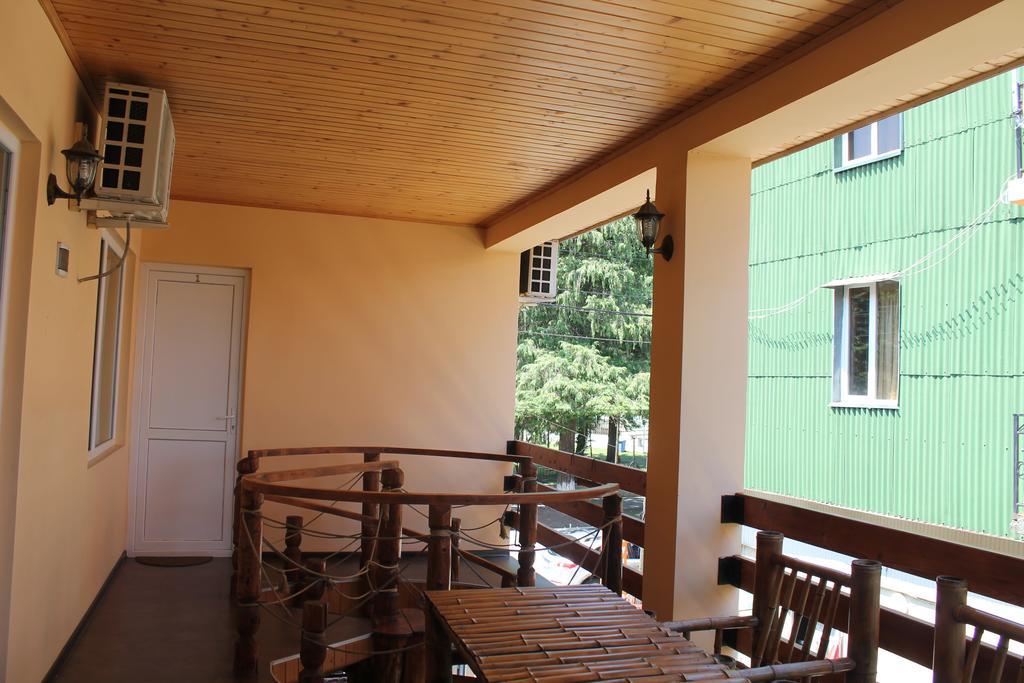 Ponto Hotel Koboeleti Buitenkant foto