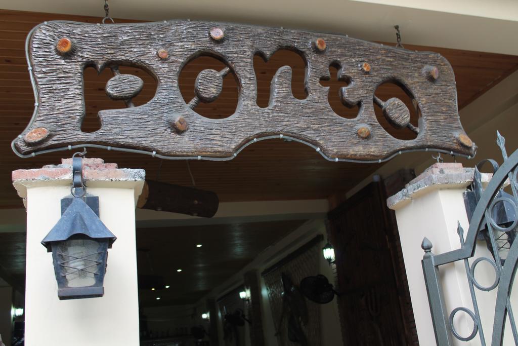 Ponto Hotel Koboeleti Buitenkant foto