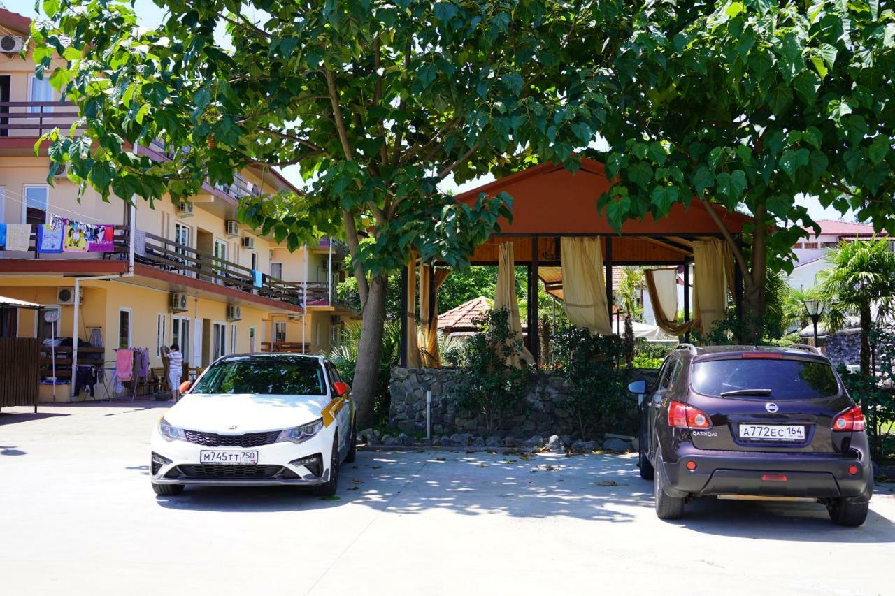 Ponto Hotel Koboeleti Buitenkant foto