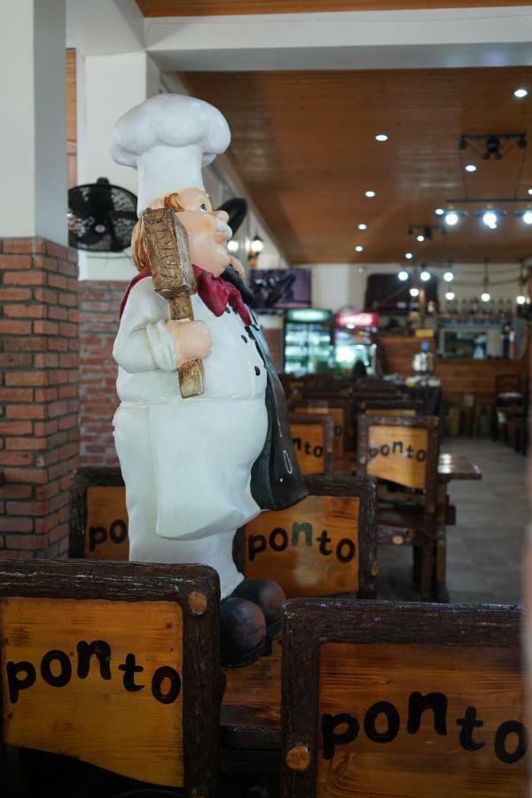 Ponto Hotel Koboeleti Buitenkant foto