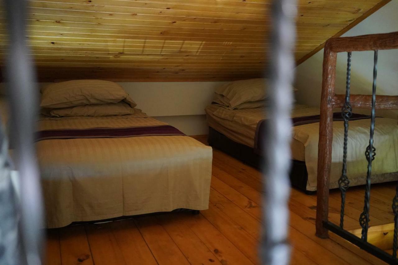 Ponto Hotel Koboeleti Buitenkant foto